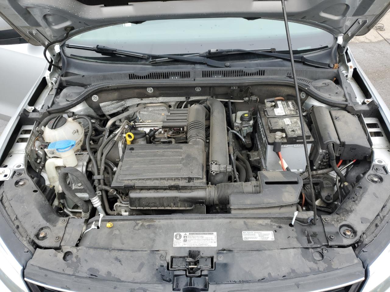 2016 Volkswagen Jetta - Image 11