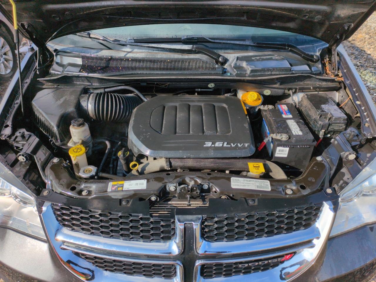 2015 Dodge Caravan - Image 12