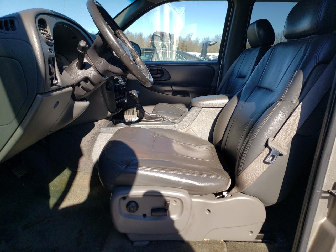 2002 Chevrolet TrailBlazer - Image 7