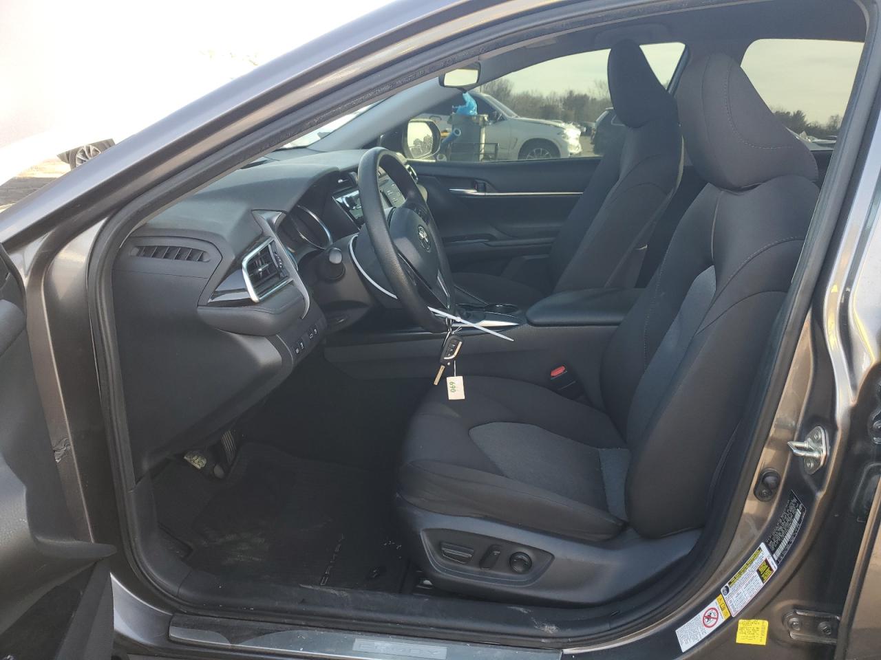 2018 Toyota Camry - Image 7