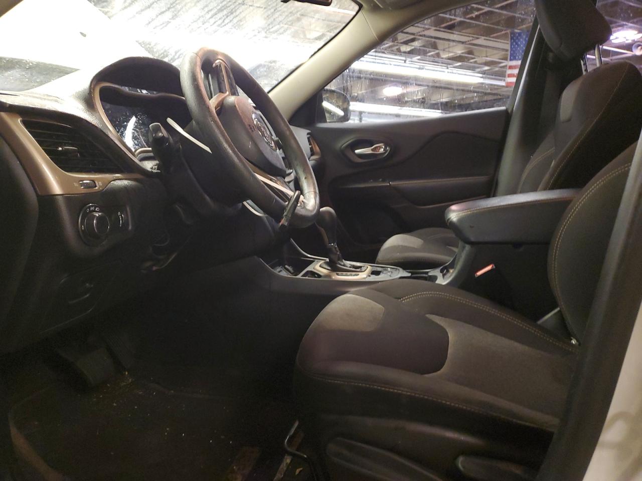 2016 Jeep Grand Cherokee - Image 7