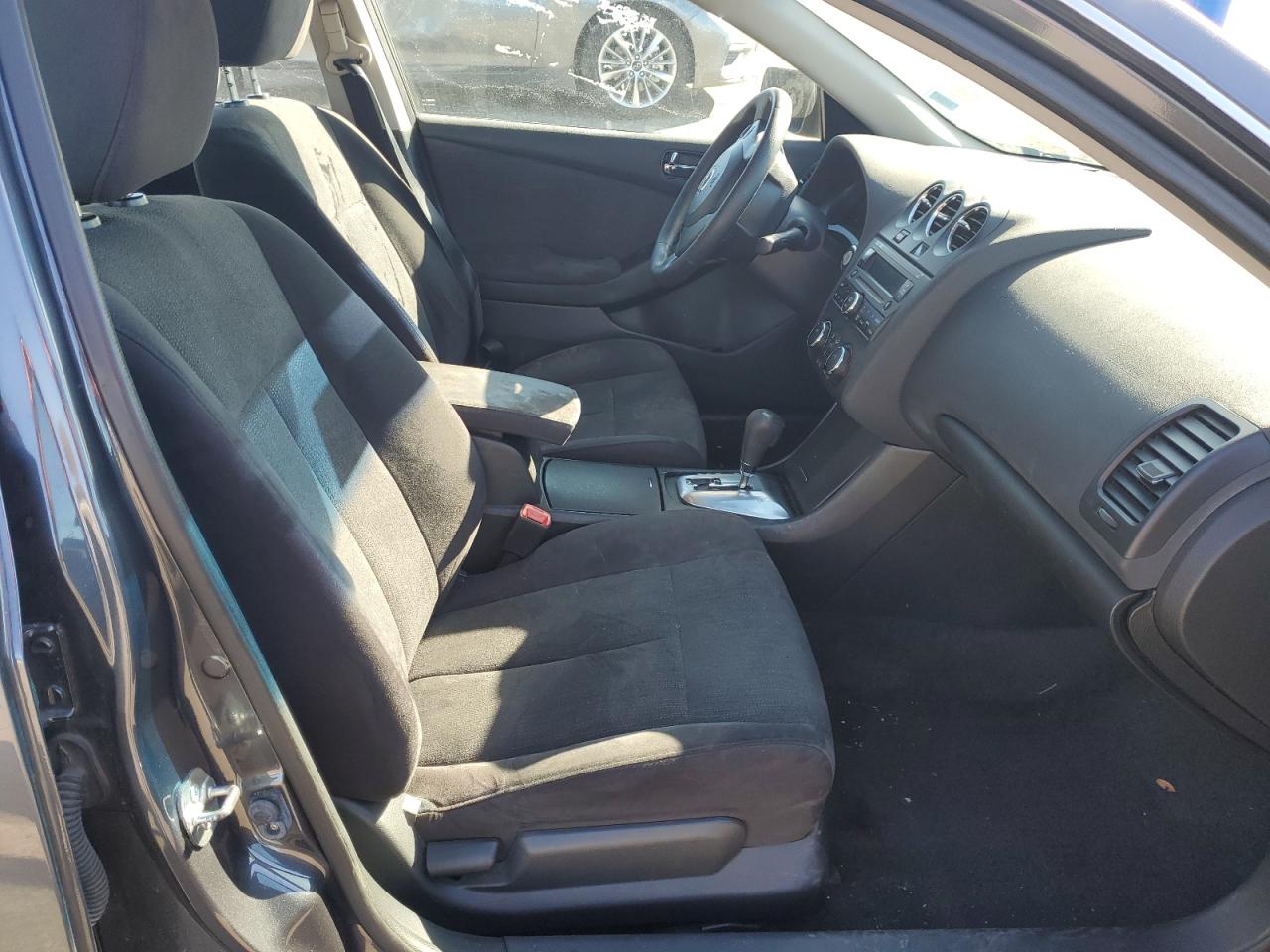 2012 Nissan Altima - Image 7
