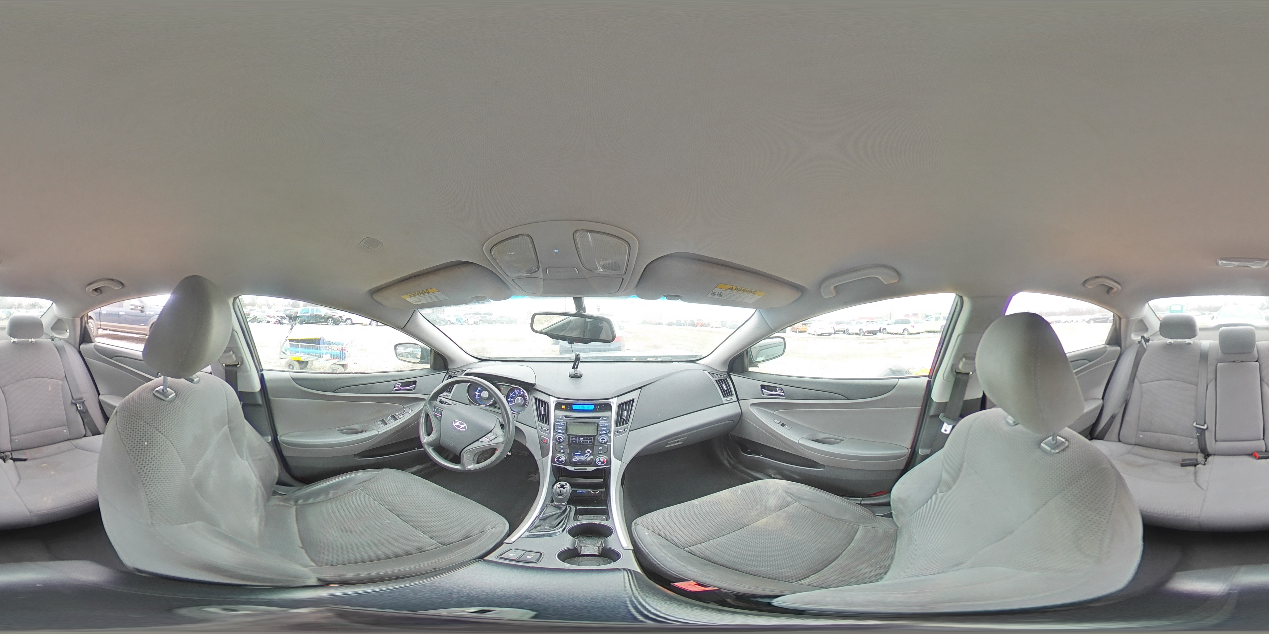 2013 Hyundai Sonata - Image 13