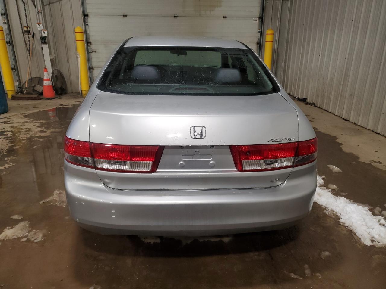 2003 Honda Accord - Image 6