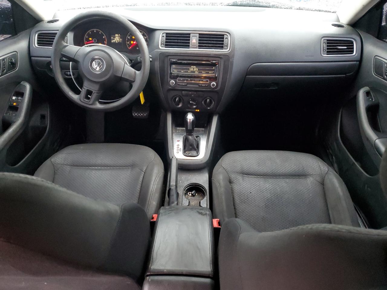 2014 Volkswagen Jetta - Image 8