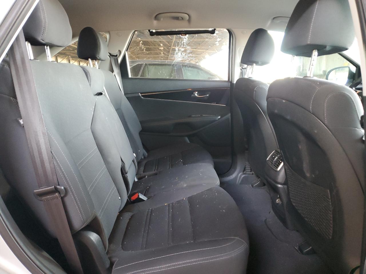 2019 Kia Sorento - Image 11