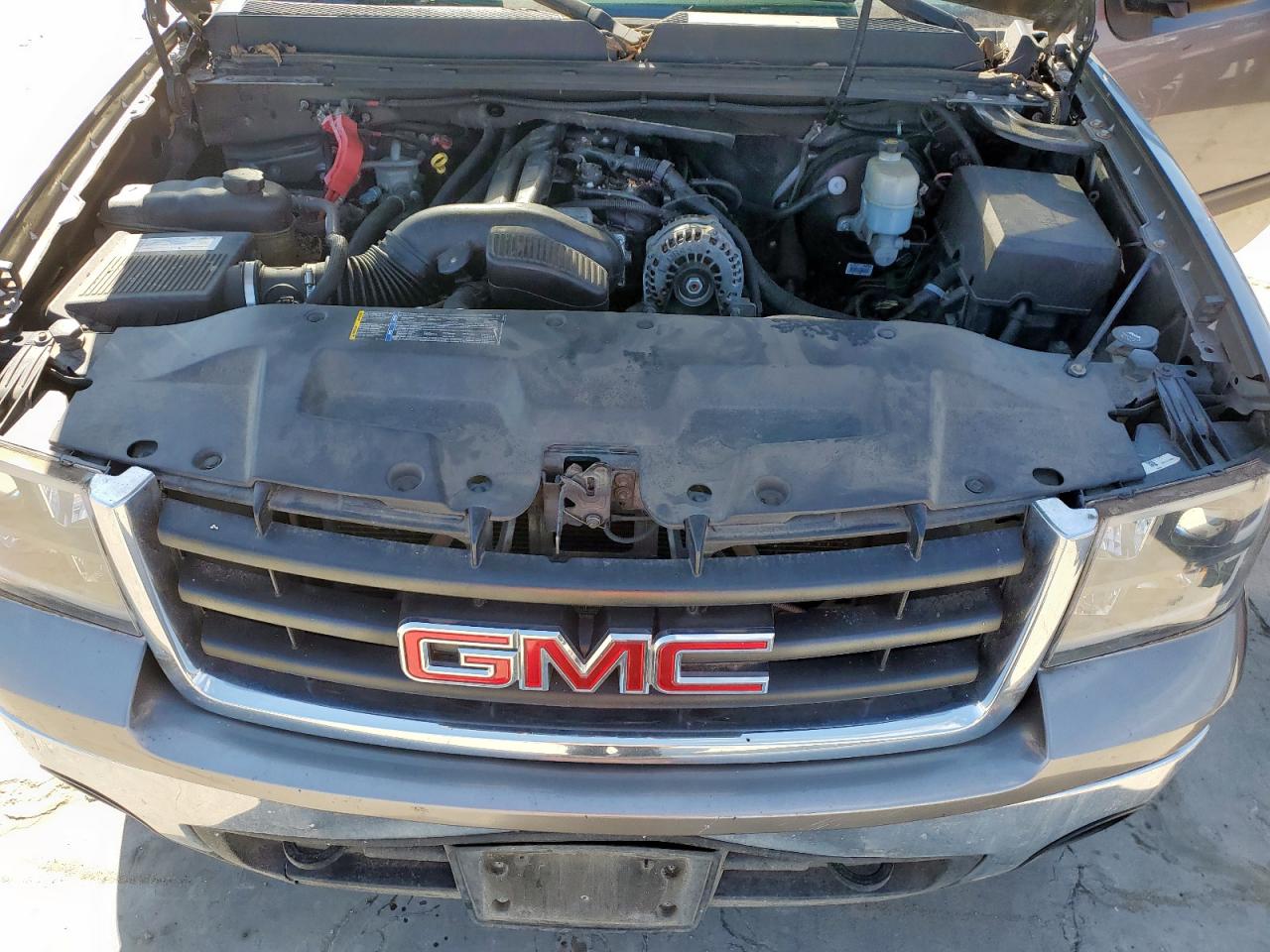 2007 GMC Sierra - Image 11
