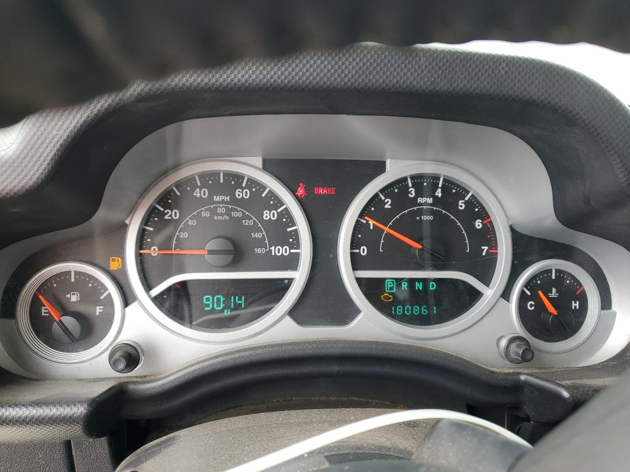 2009 Jeep Wrangler - Image 9
