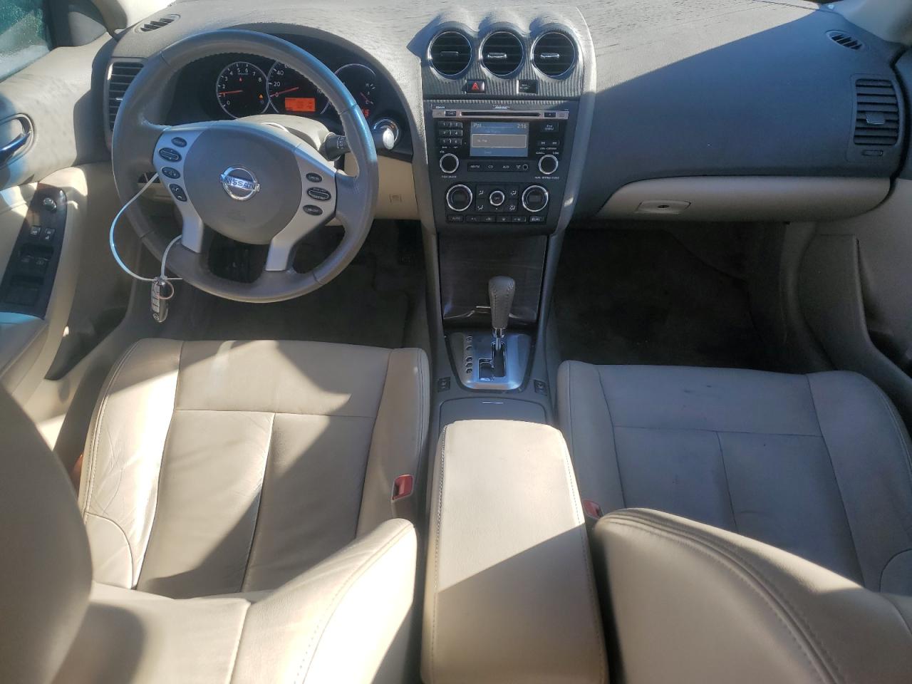 2011 Nissan Altima - Image 8