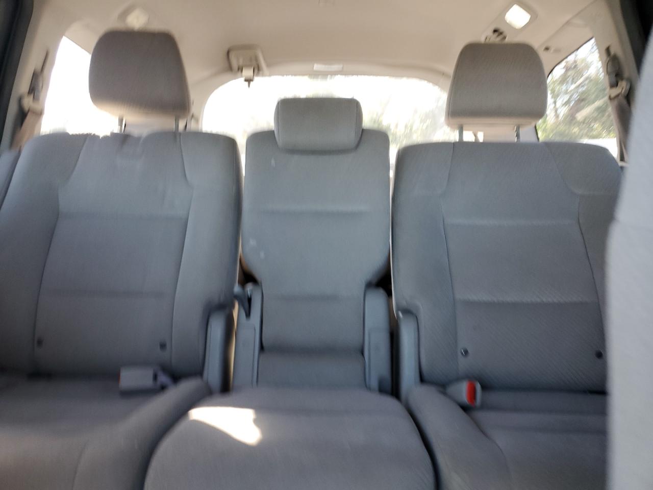 2015 Honda Odyssey - Image 10