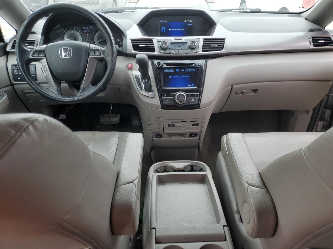 2015 Honda Odyssey - Image 8