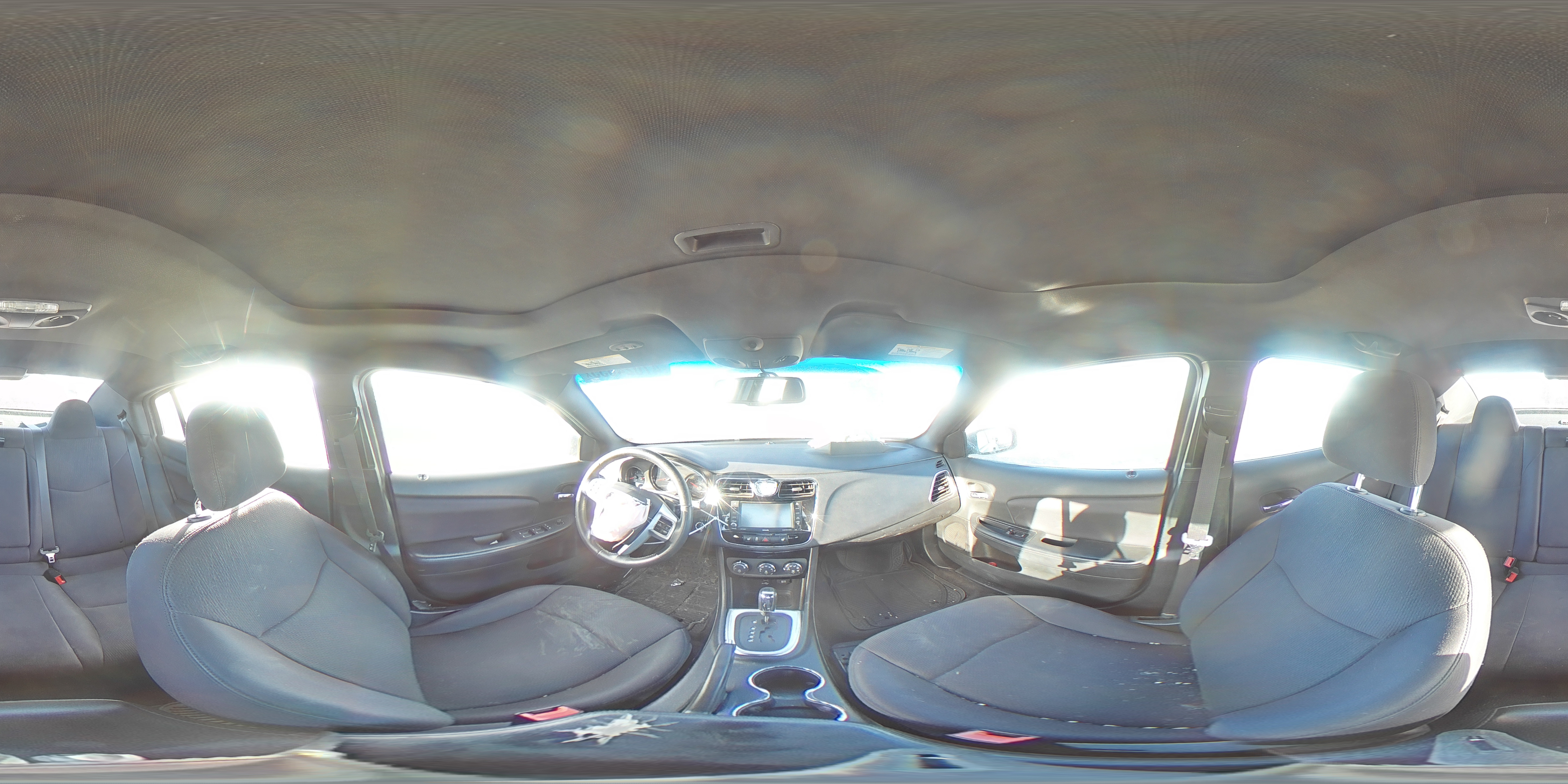 2013 Chrysler 200 - Image 13
