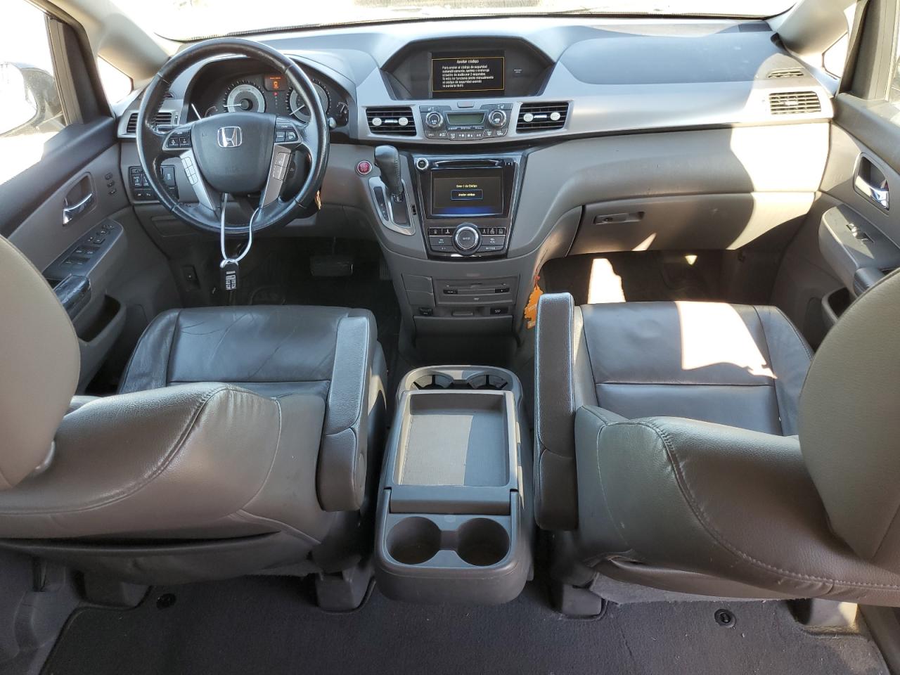 2015 Honda Odyssey - Image 8