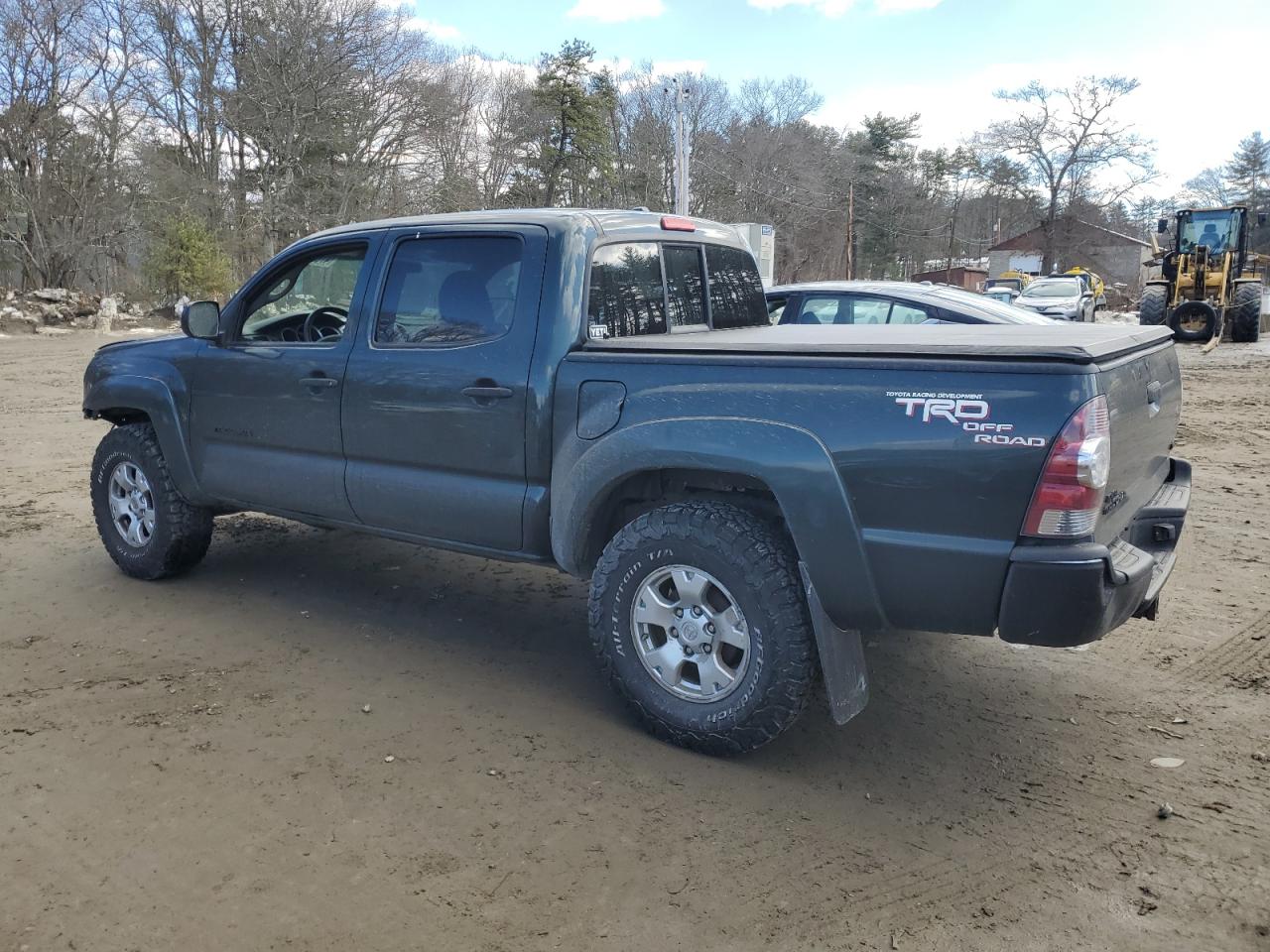 2011 Toyota Tacoma - Image 2