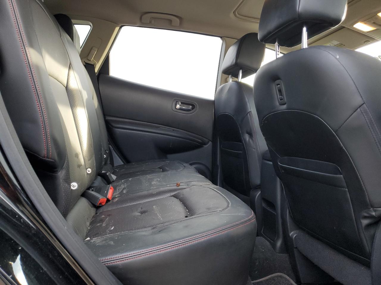 2011 Nissan Rogue - Image 10
