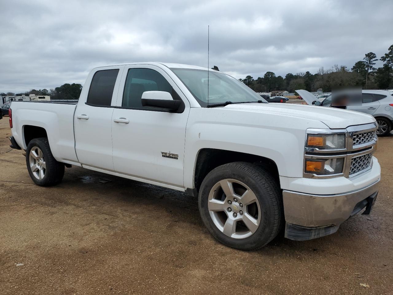 2014 Chevrolet Silverado - Image 4