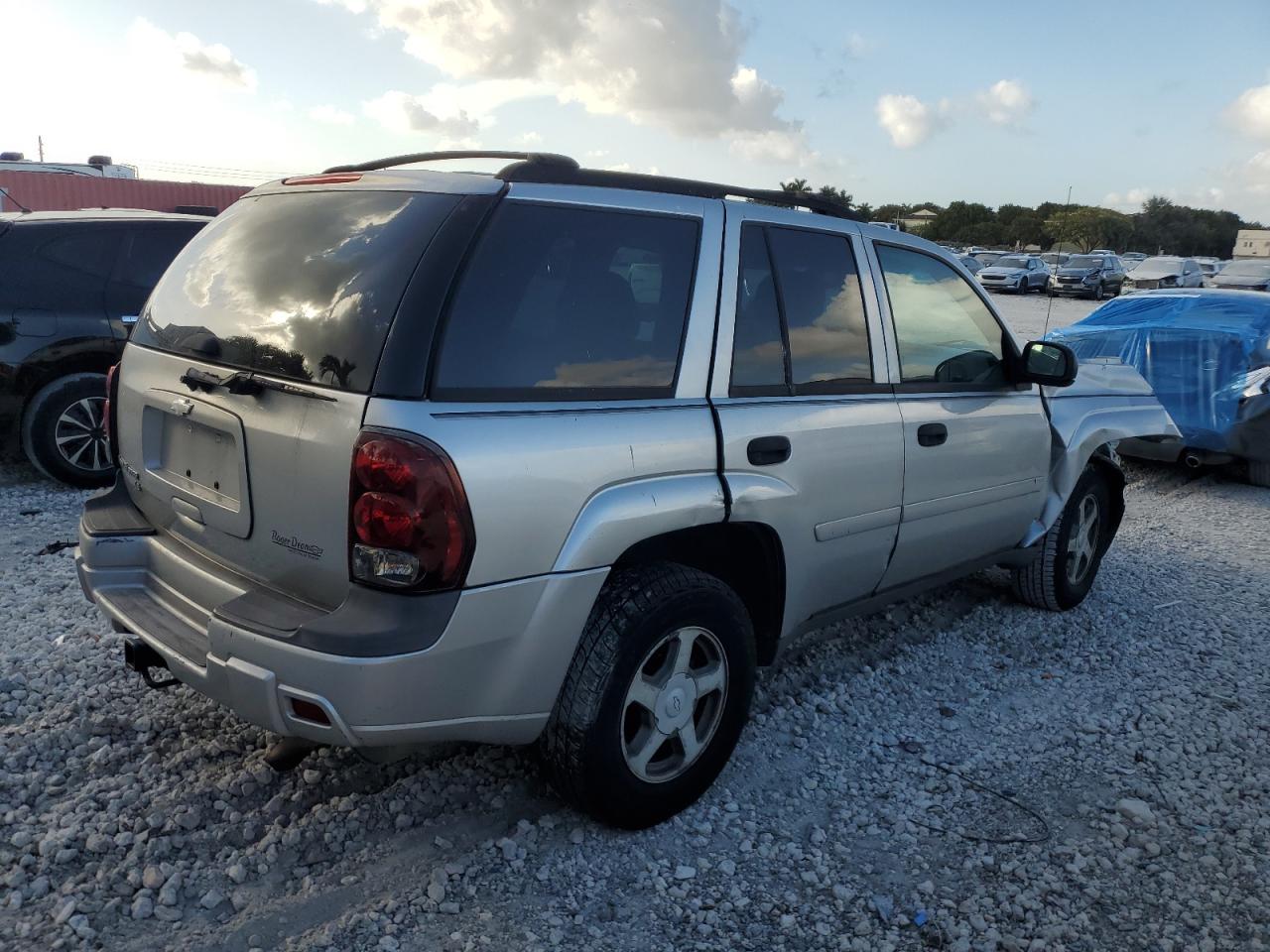 2006 Chevrolet TrailBlazer - Image 3