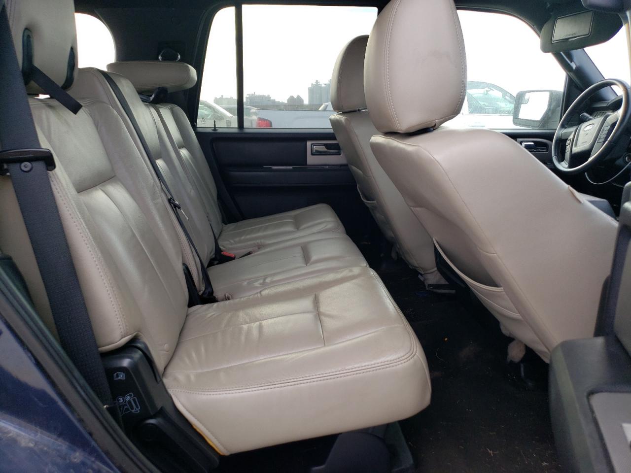 2015 Ford Expedition - Image 11