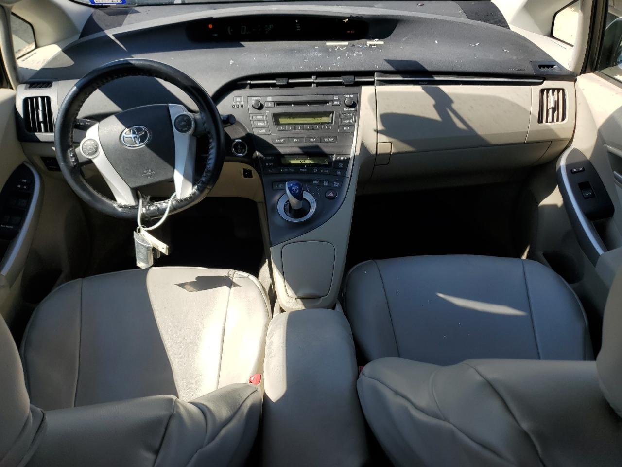 2010 Toyota Prius - Image 8