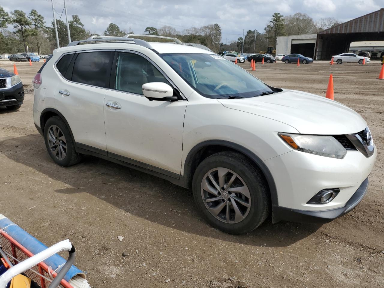 2015 Nissan Rogue - Image 4