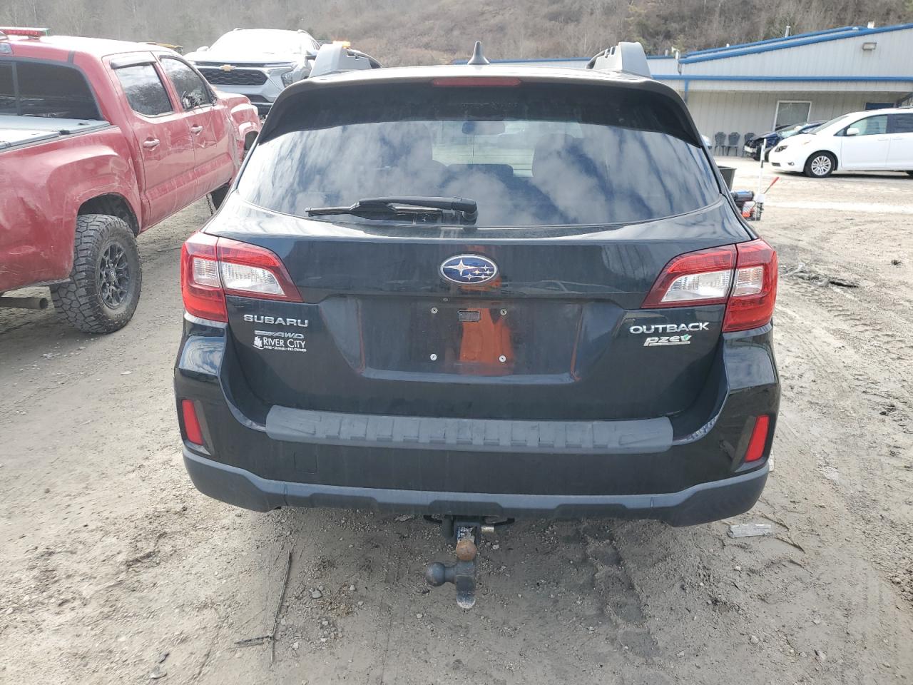 2017 Subaru Outback - Image 6