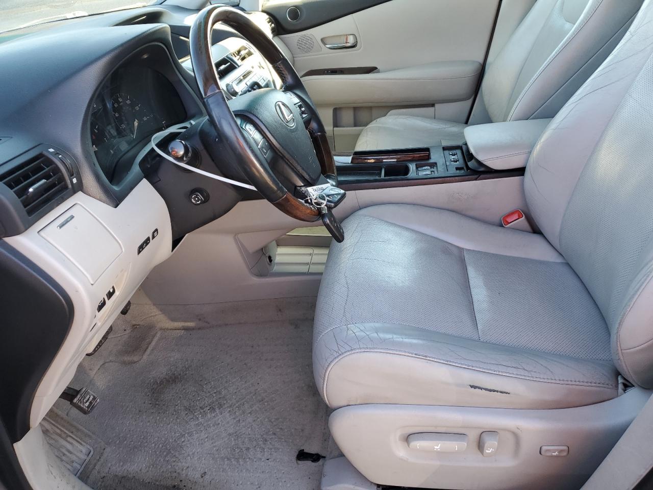 2012 Lexus RX - Image 7