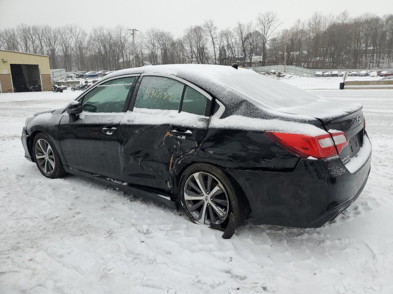 2018 Subaru Legacy - Image 2