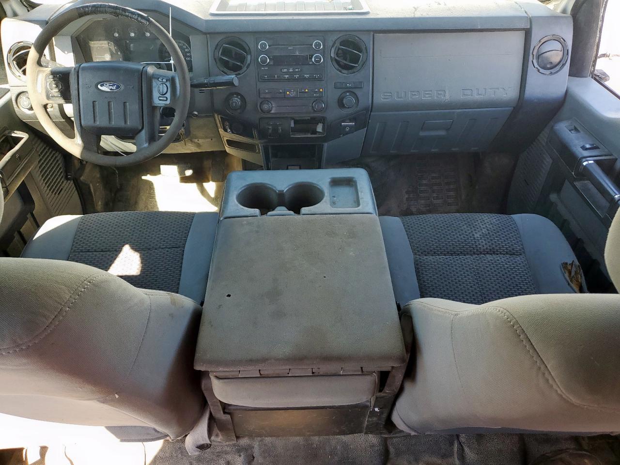 2011 Ford F250 - Image 8