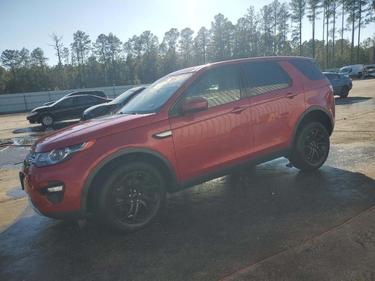 2018 Land Rover Discovery - Image 1
