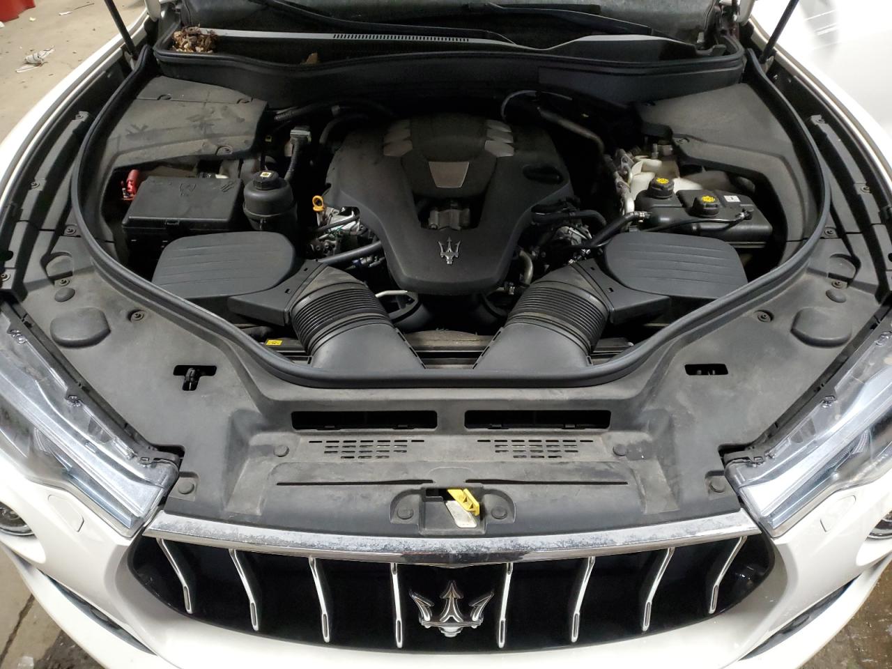 2017 Maserati Levante - Image 12