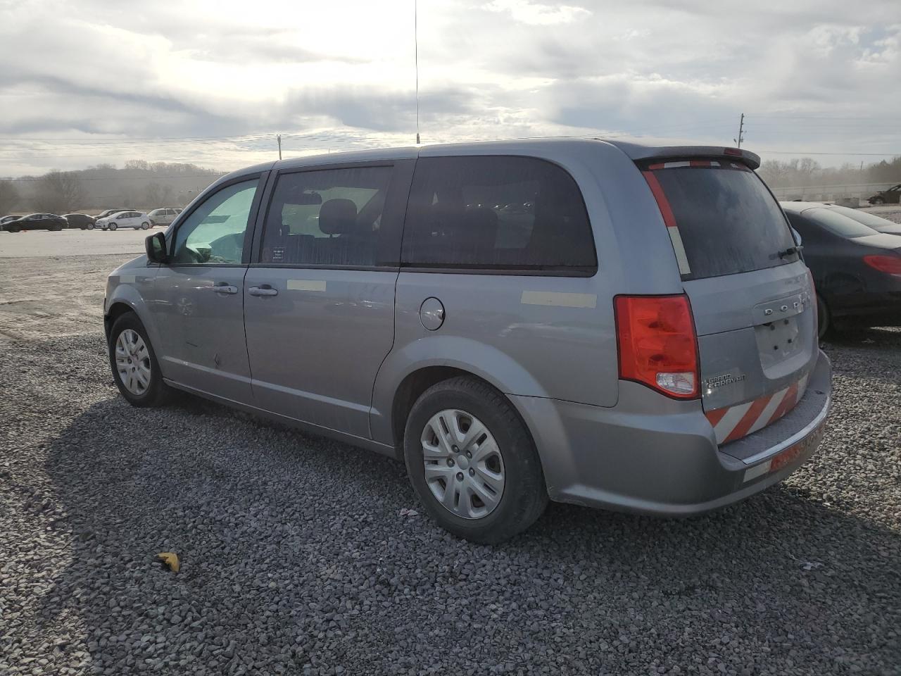 2018 Dodge Caravan - Image 2