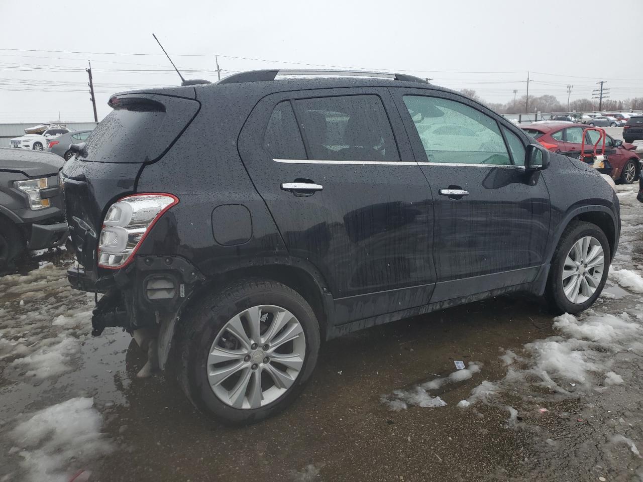 2017 Chevrolet Trax - Image 3