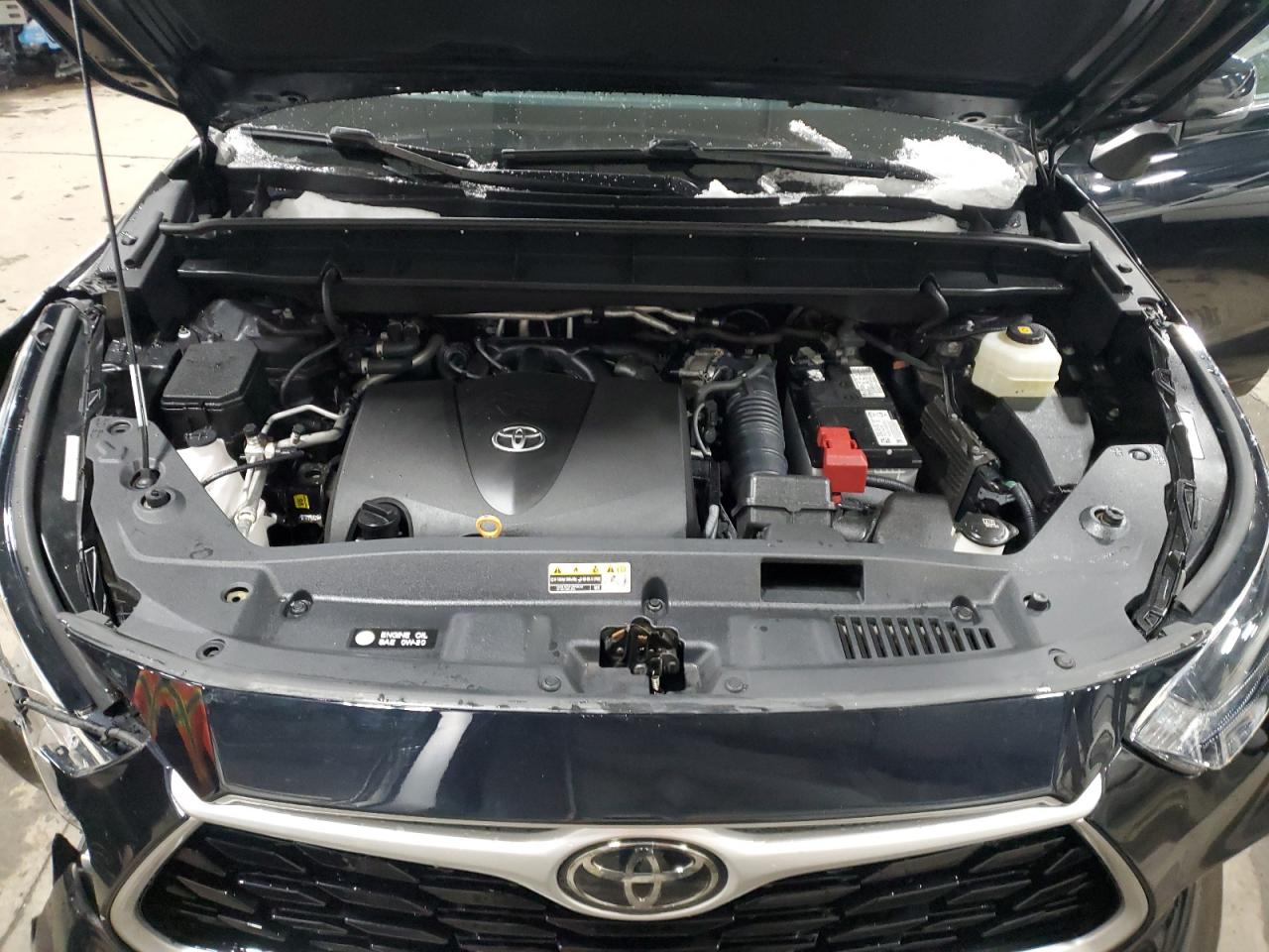 2021 Toyota Highlander - Image 14