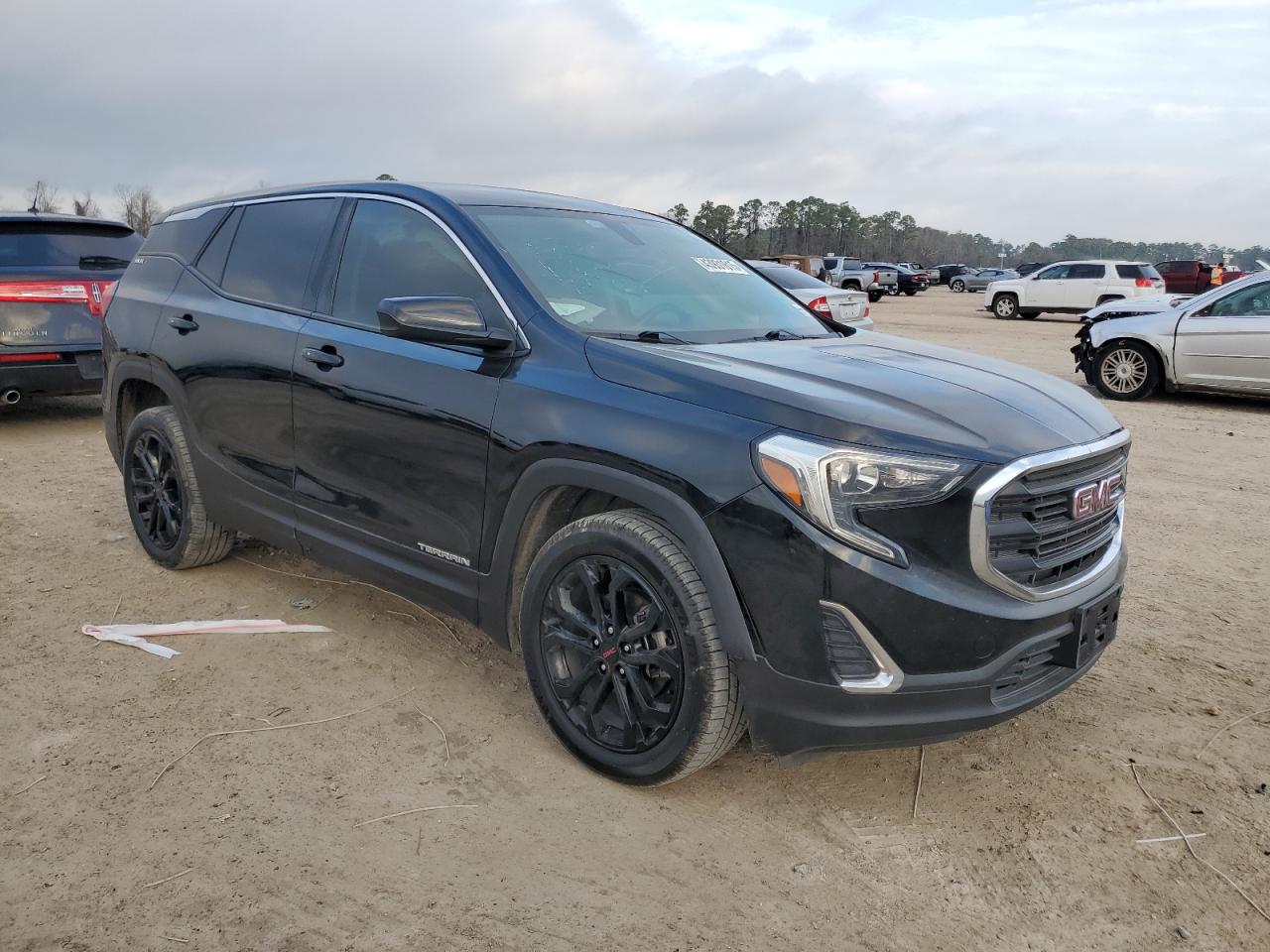 2018 GMC Terrain - Image 4