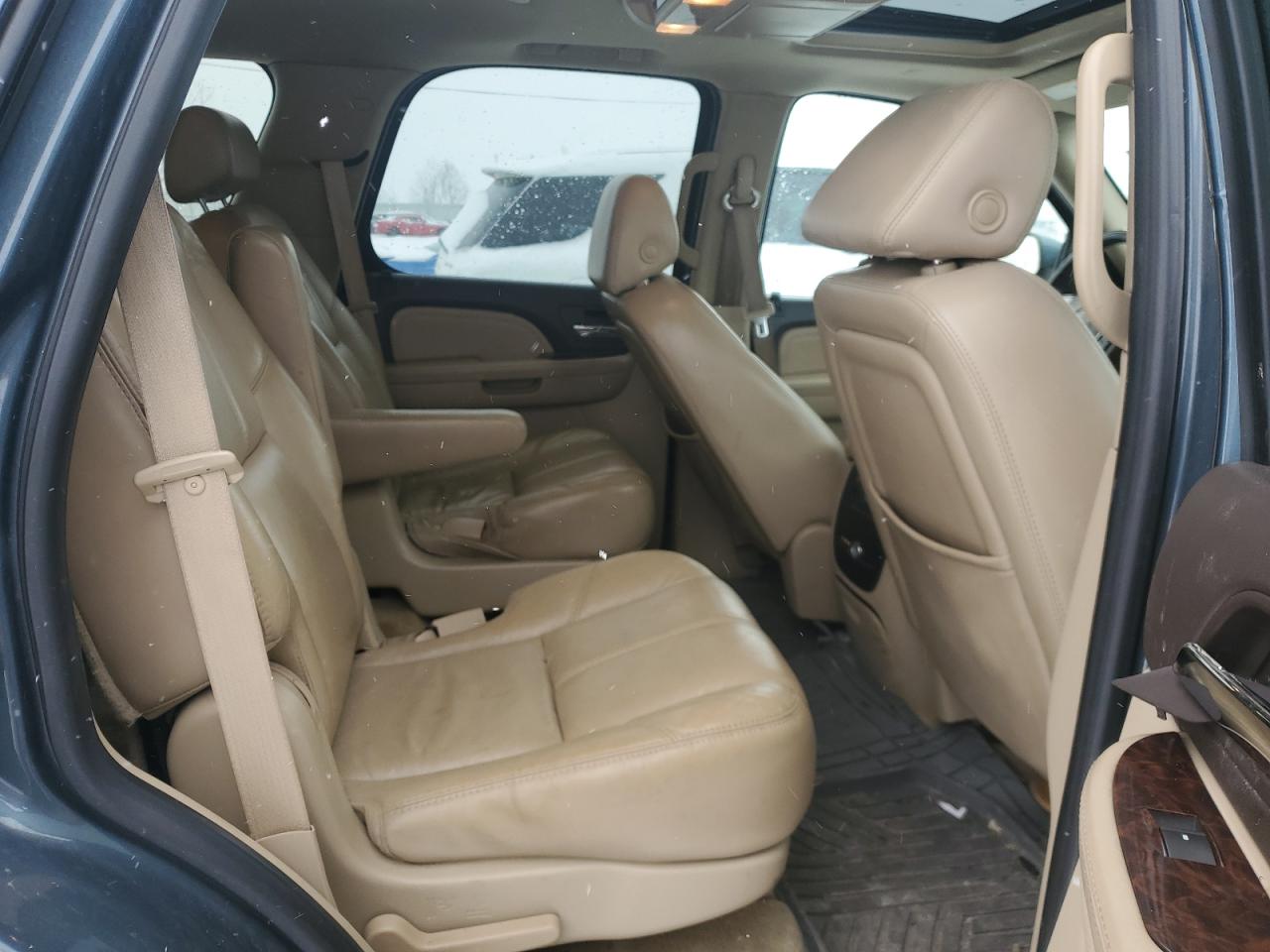 2007 GMC Yukon - Image 11