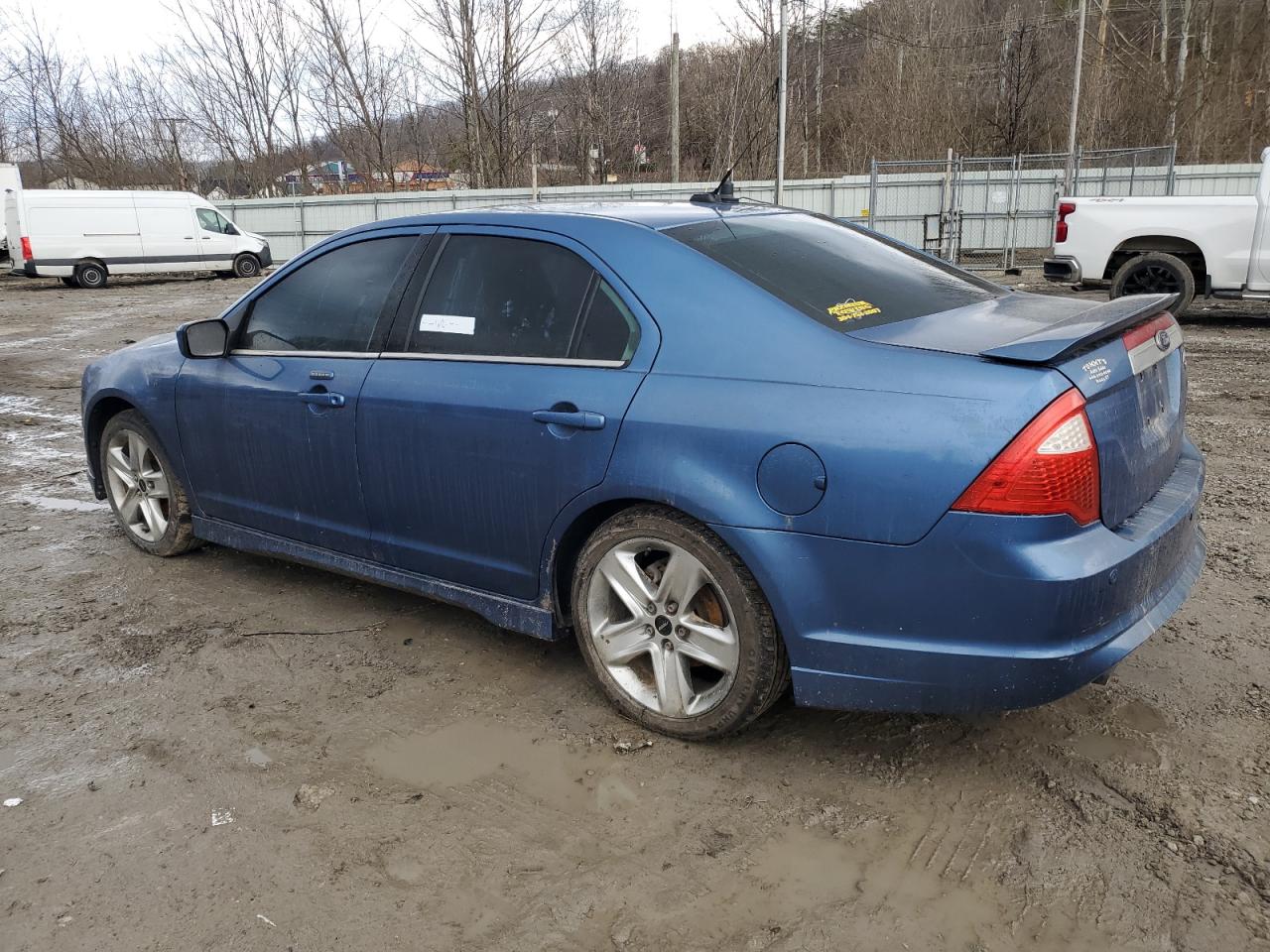 2010 Ford Fusion - Image 2
