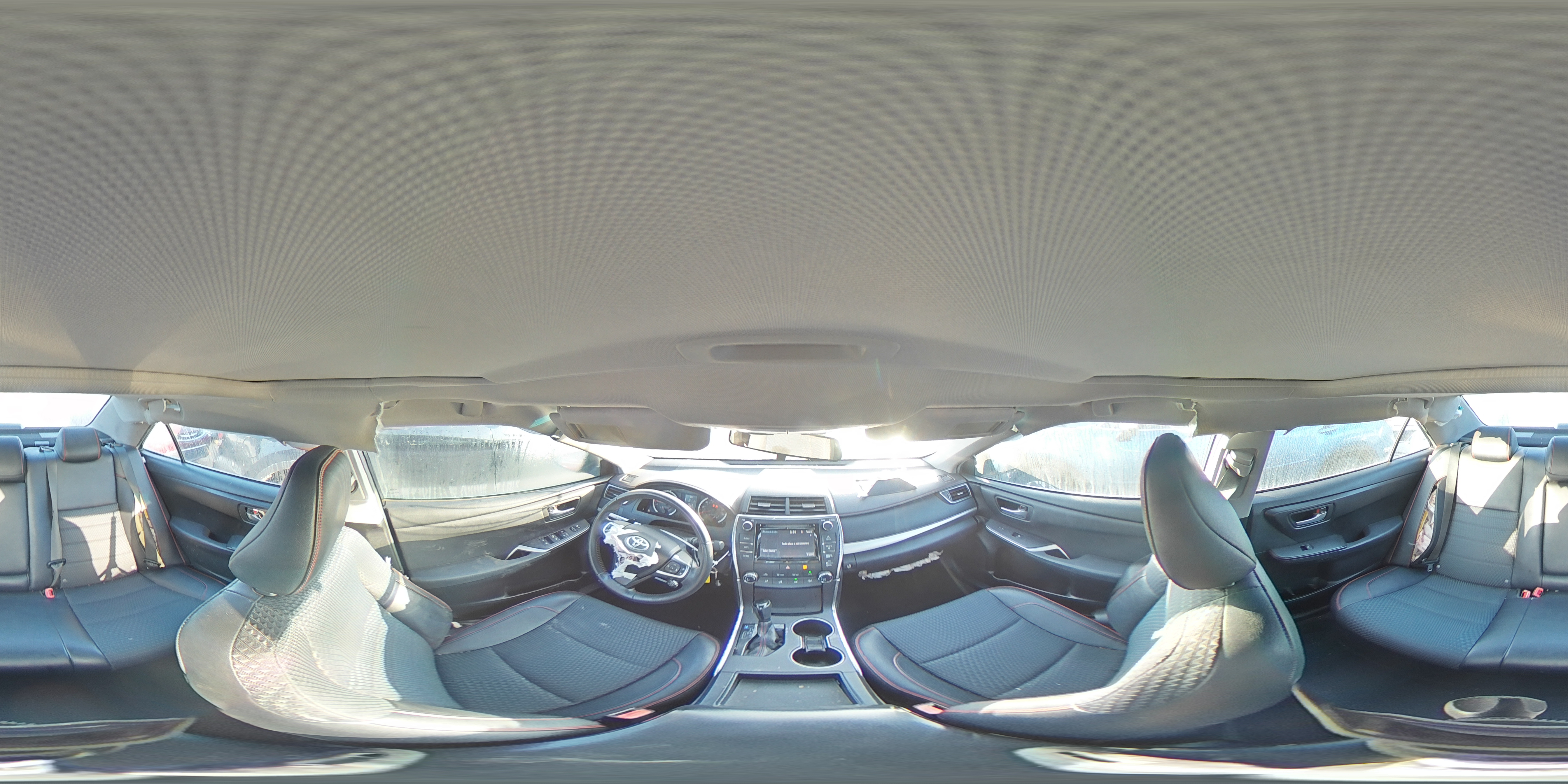 2015 Toyota Camry - Image 13