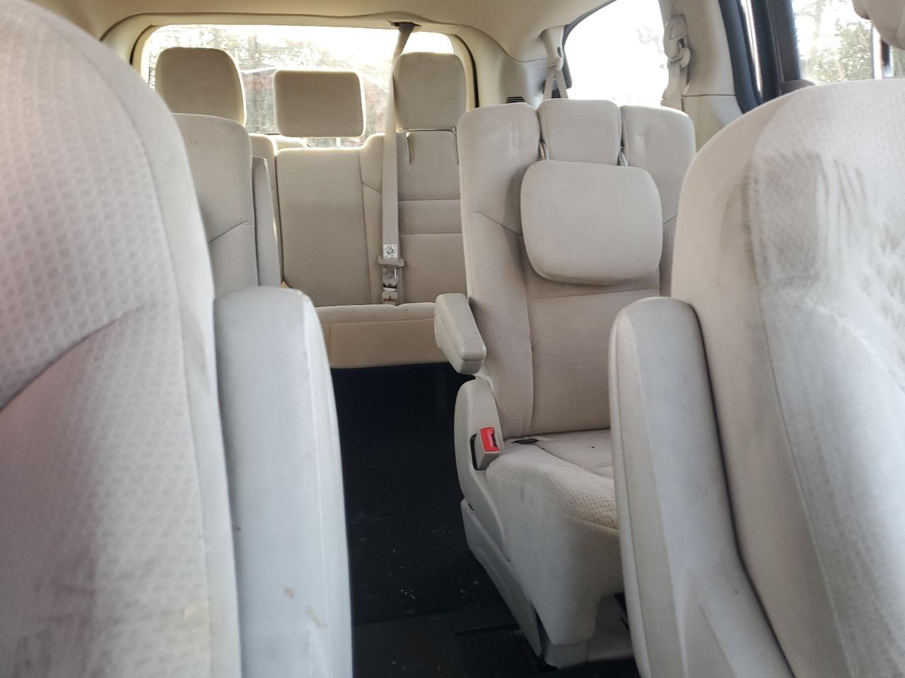 2014 Dodge Caravan - Image 10