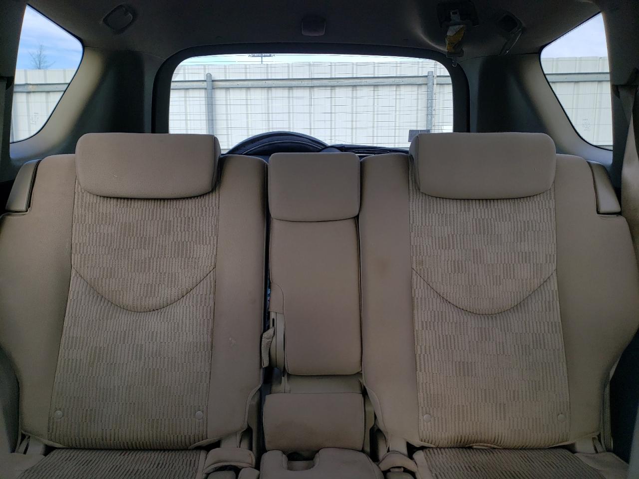 2011 Toyota RAV 4 - Image 10