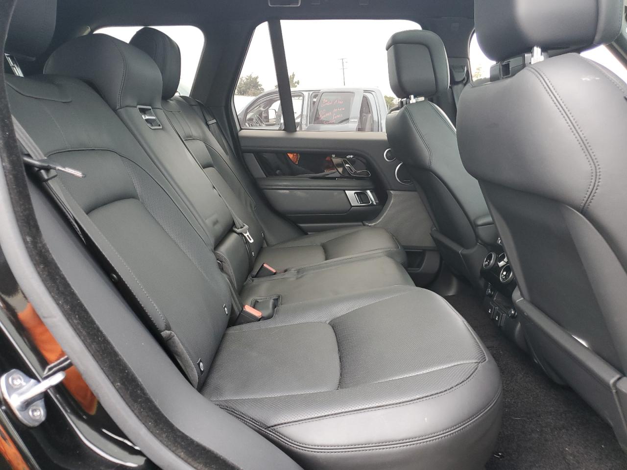 2019 Land Rover Range Rover - Image 11