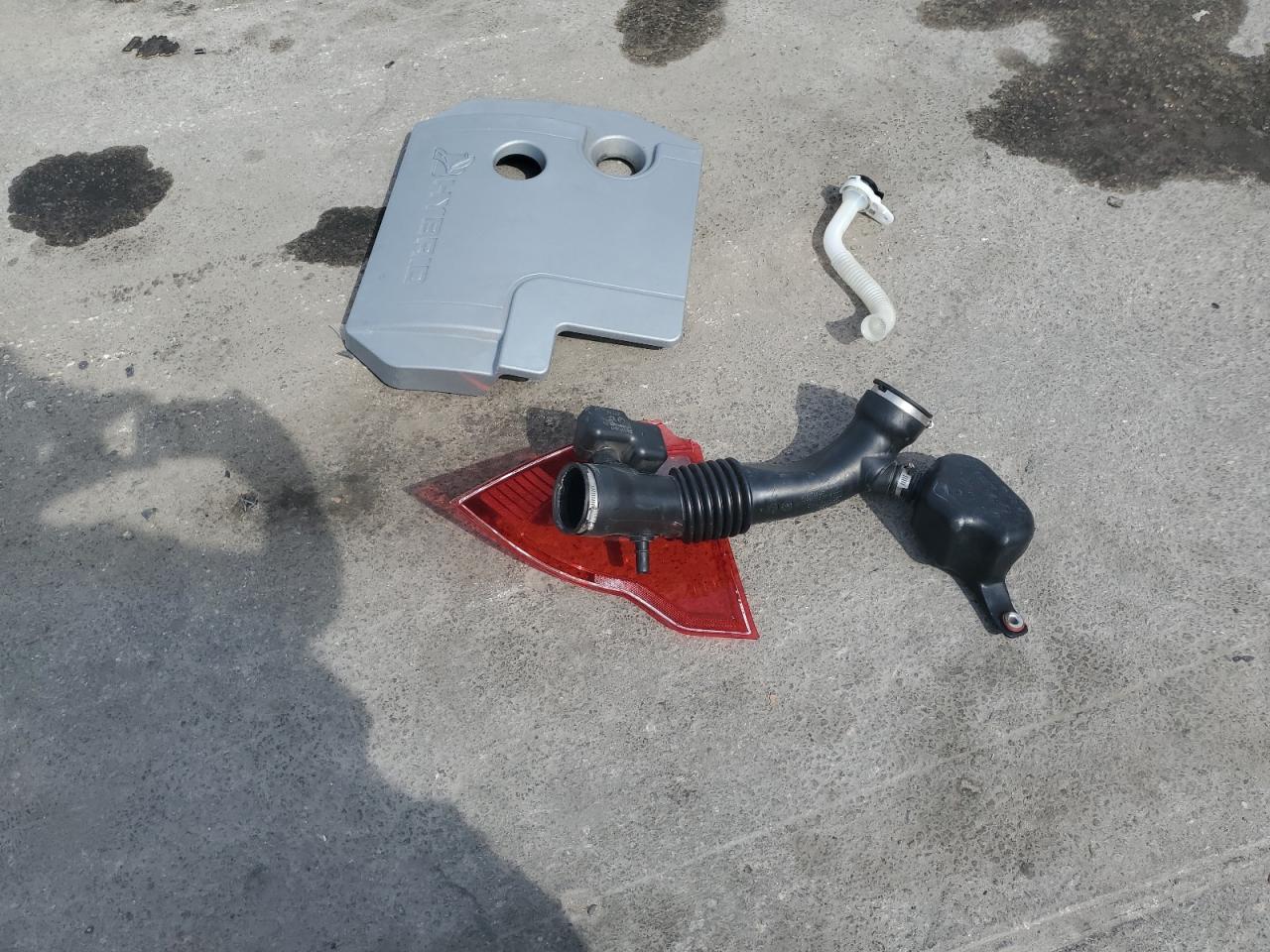 2010 Ford Fusion - Image 12