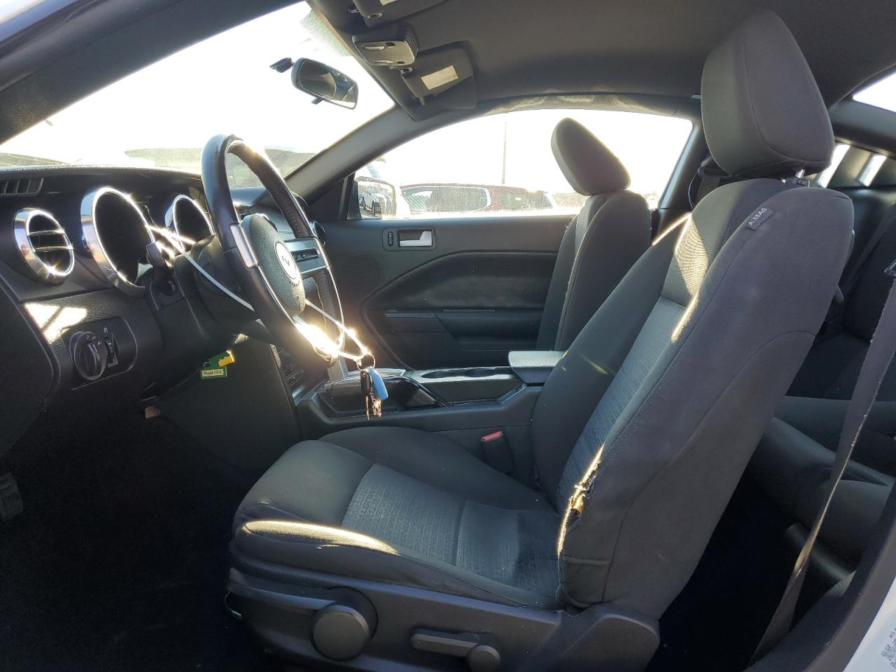 2008 Ford Mustang - Image 7