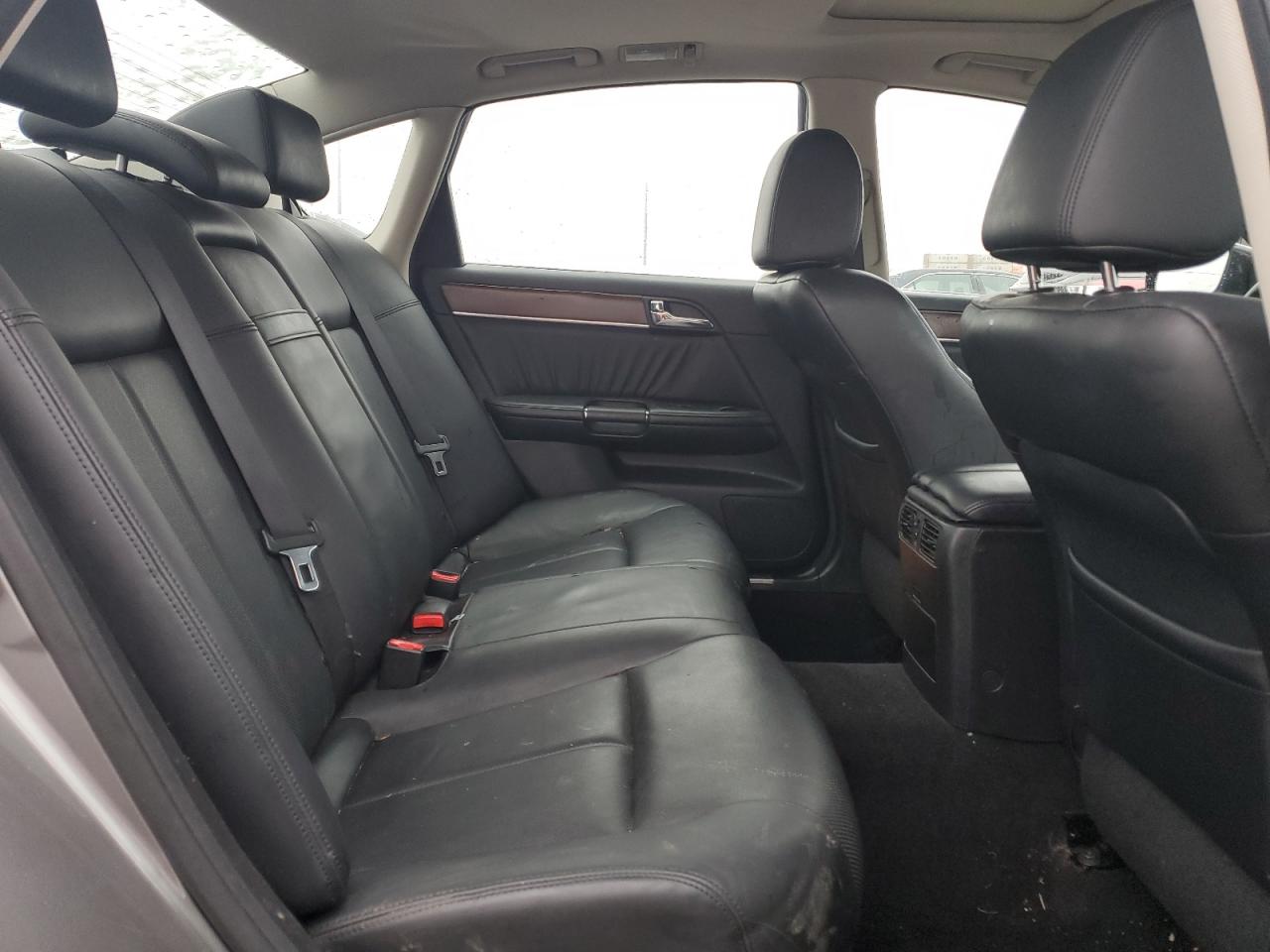2008 Infiniti M - Image 10