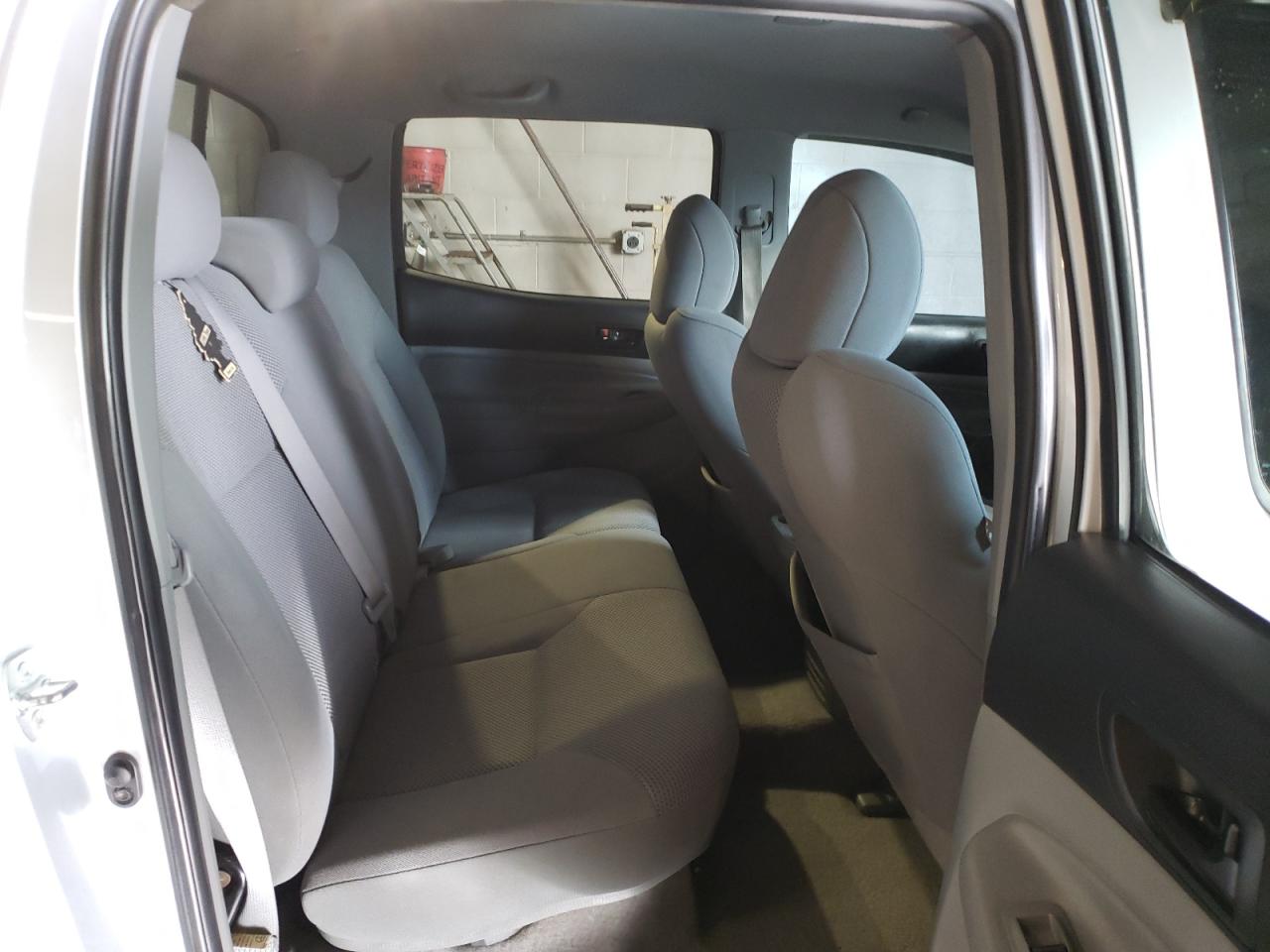 2009 Toyota Tacoma - Image 10