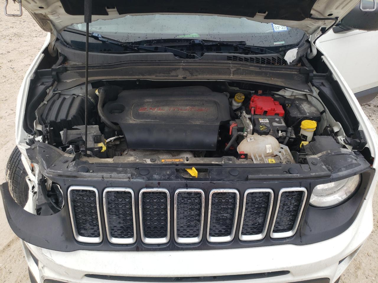 2020 Jeep Renegade - Image 13
