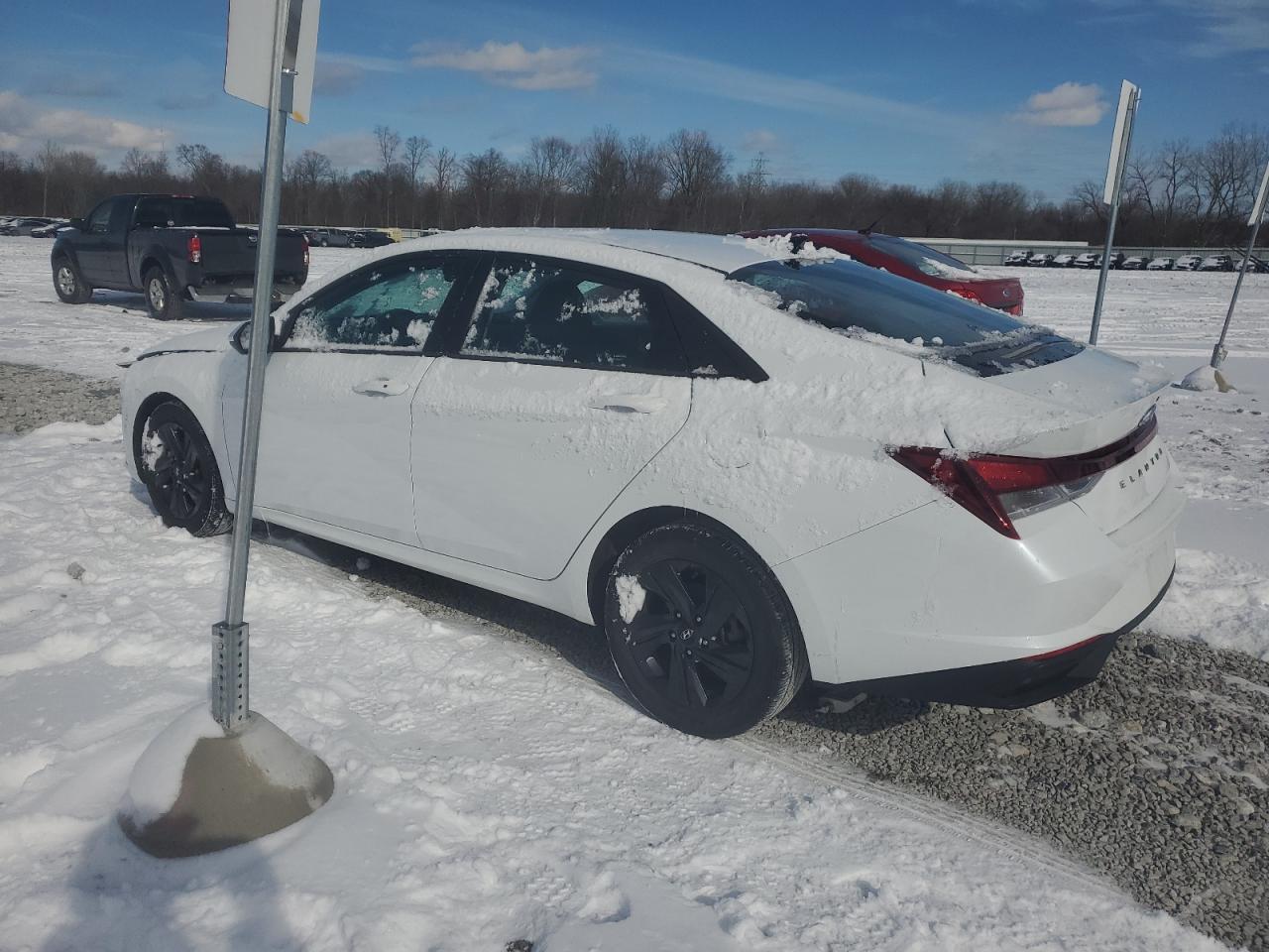 2023 Hyundai Elantra - Image 2