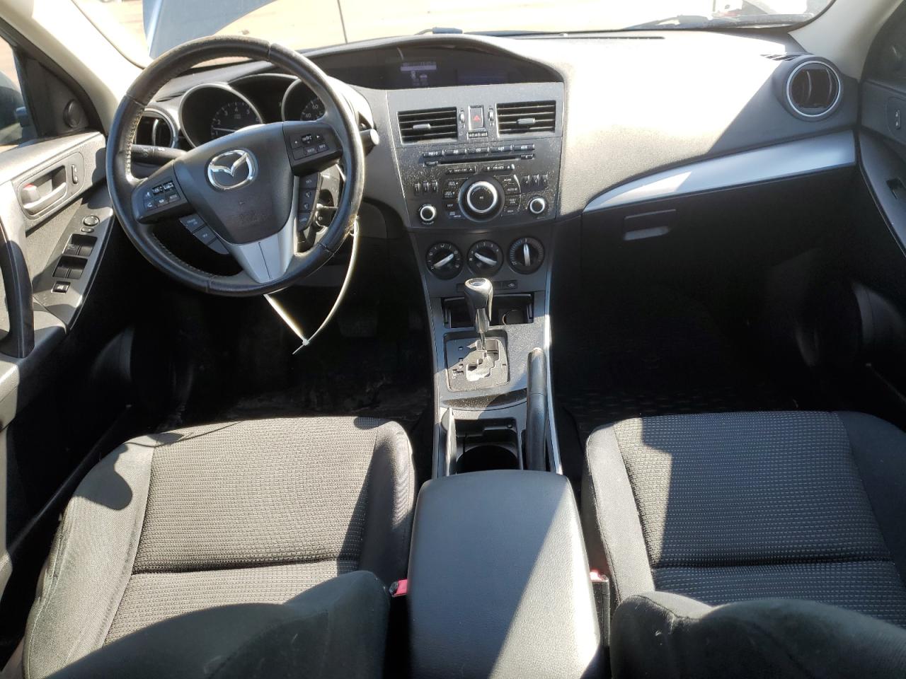 2012 Mazda 3 - Image 8