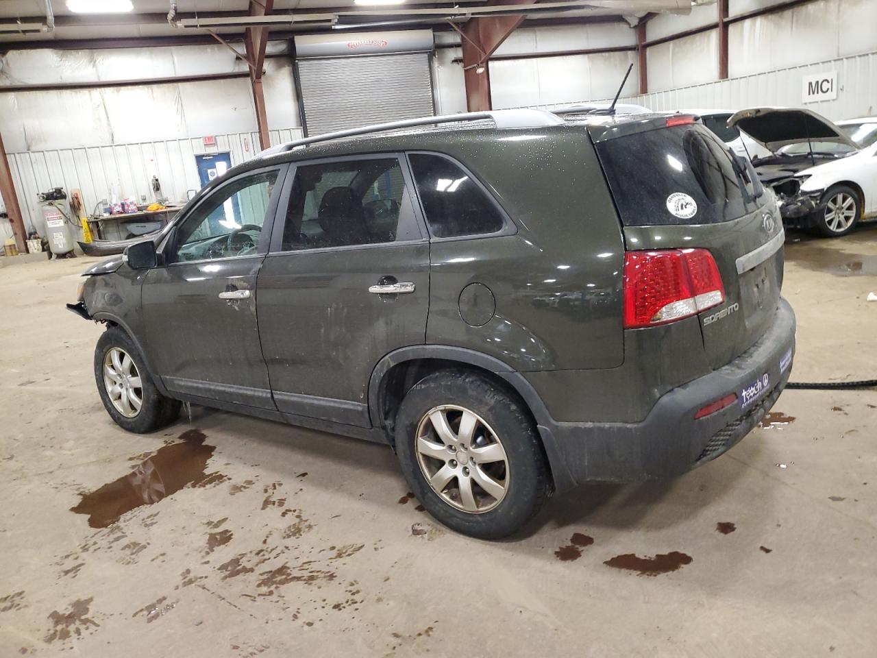 2011 Kia Sorento - Image 2