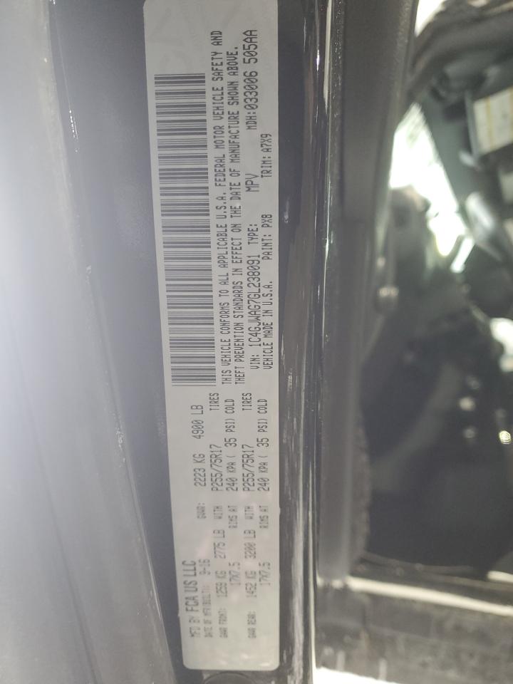 2016 Jeep Wrangler - Image 12