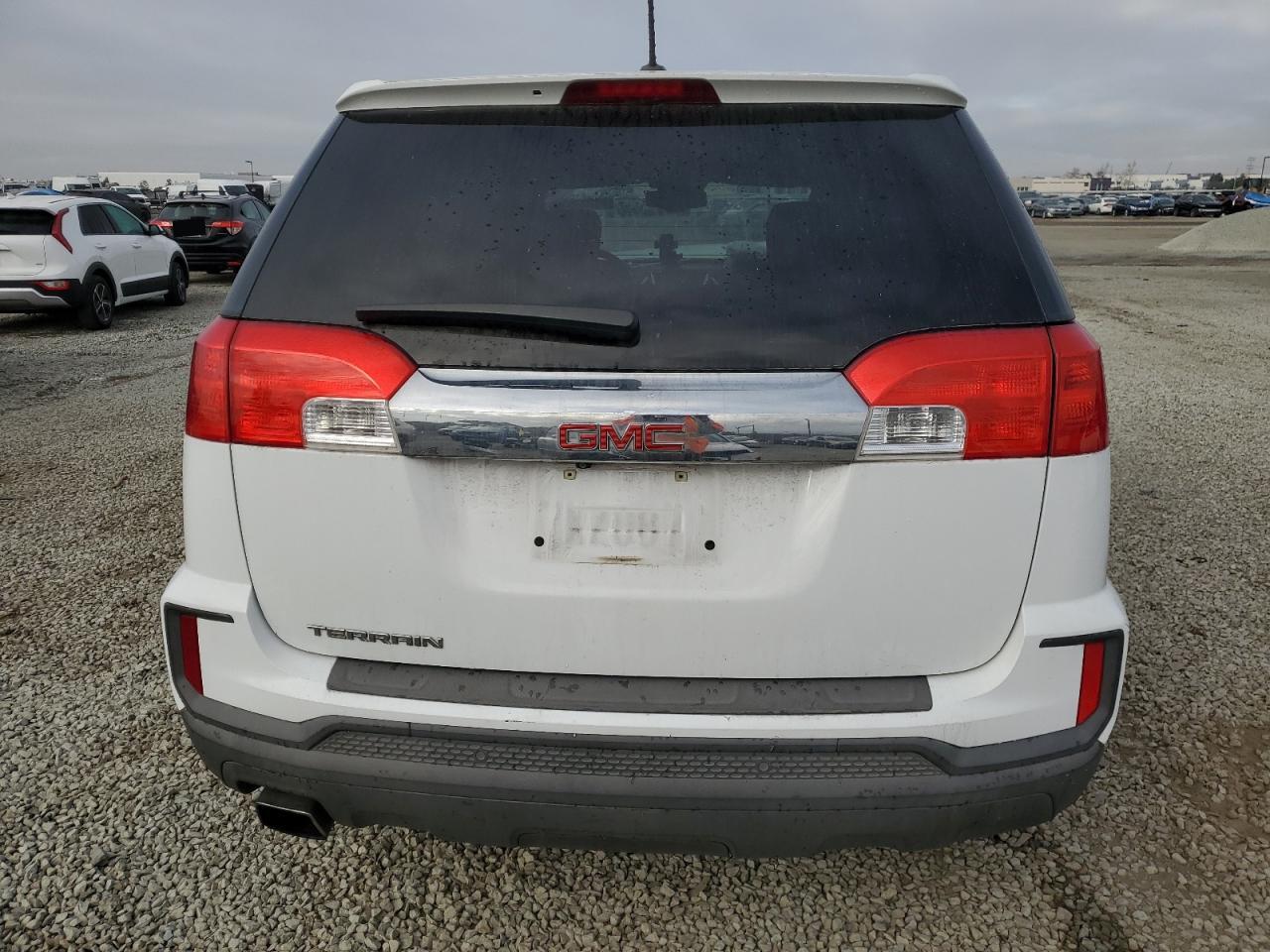 2017 GMC Terrain - Image 6